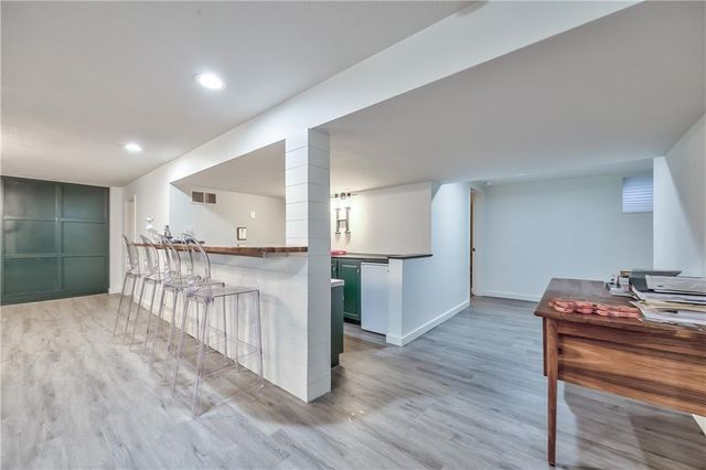 8600 Reinhardt Lane, Leawood, KS 66206