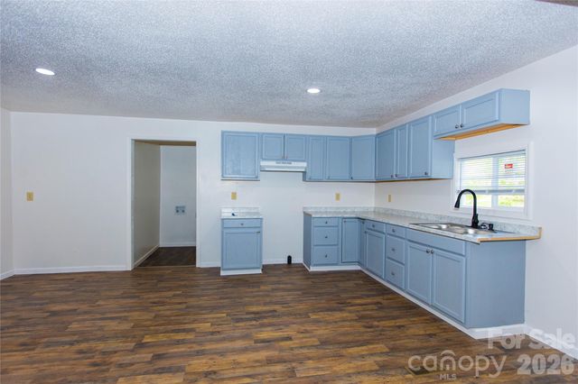 281 Glenwood Drive, Marion, NC 28752