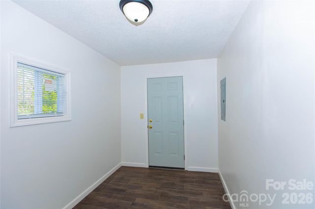 281 Glenwood Drive, Marion, NC 28752