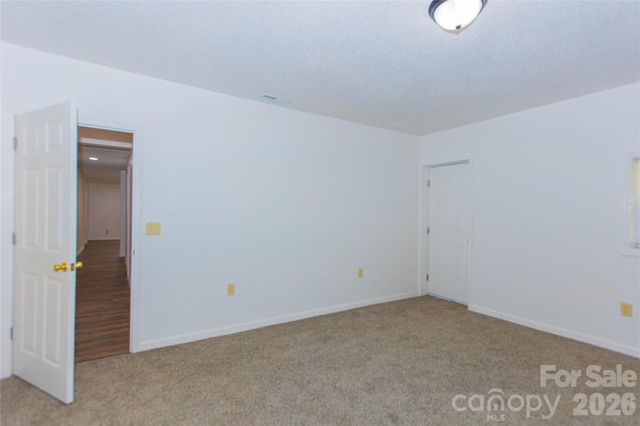 281 Glenwood Drive, Marion, NC 28752