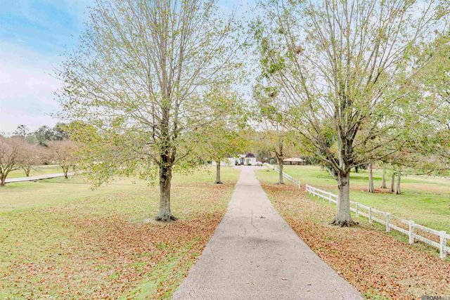 5727 Island Rd, Jarreau, LA 70749