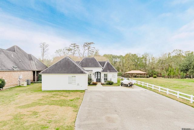 5727 Island Rd, Jarreau, LA 70749