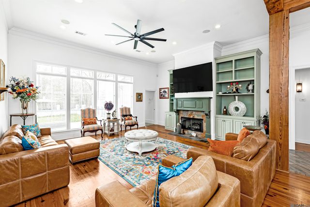 5727 Island Rd, Jarreau, LA 70749