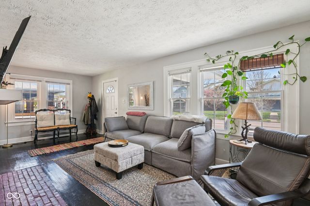 4824 N College Avenue, Indianapolis, IN 46205