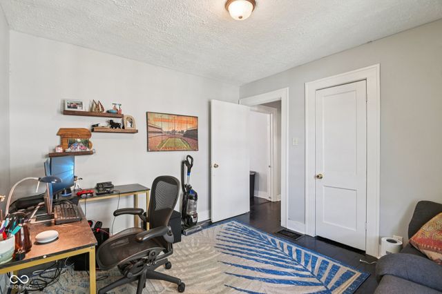 4824 N College Avenue, Indianapolis, IN 46205