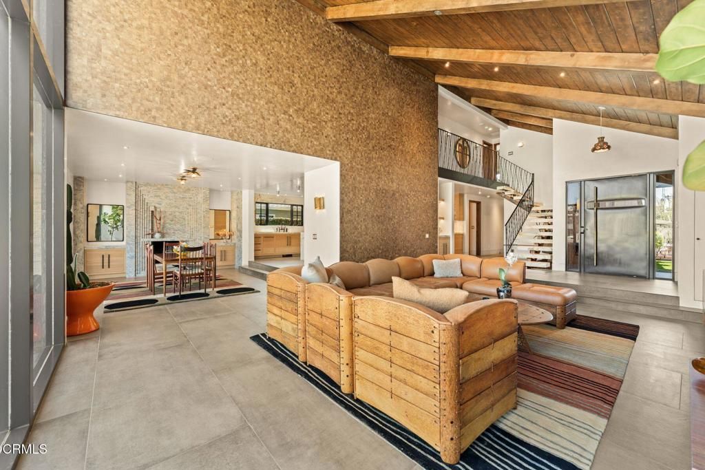 Image 14 of property listing at 2832 Sailor Avenue, Ventura, CA 93001