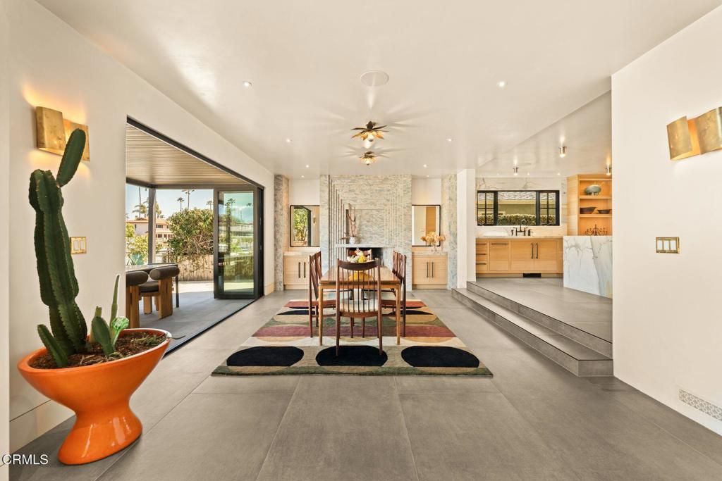 Image 18 of property listing at 2832 Sailor Avenue, Ventura, CA 93001