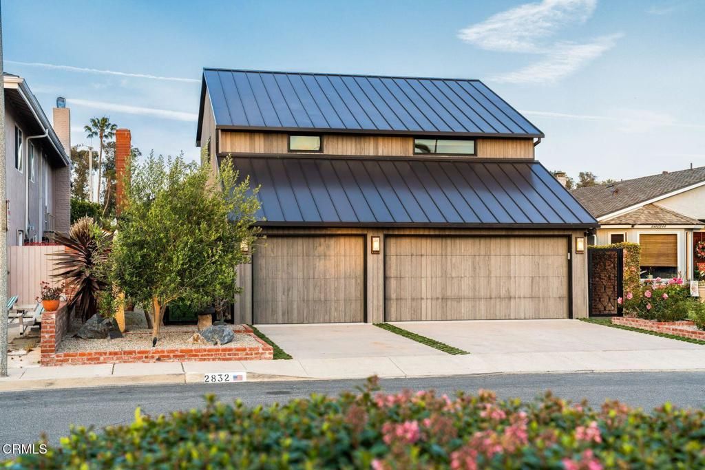 Image 1 of property listing at 2832 Sailor Avenue, Ventura, CA 93001