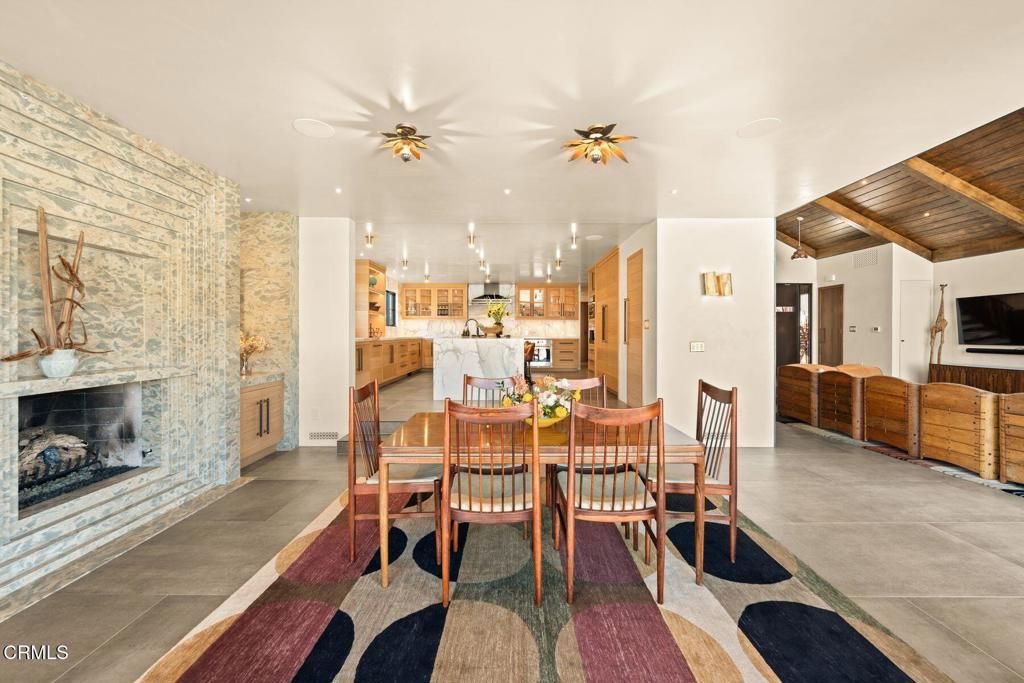 Image 21 of property listing at 2832 Sailor Avenue, Ventura, CA 93001