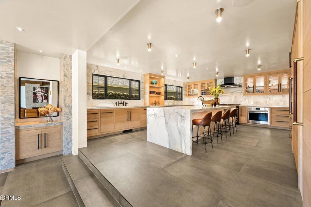 Image 22 of property listing at 2832 Sailor Avenue, Ventura, CA 93001