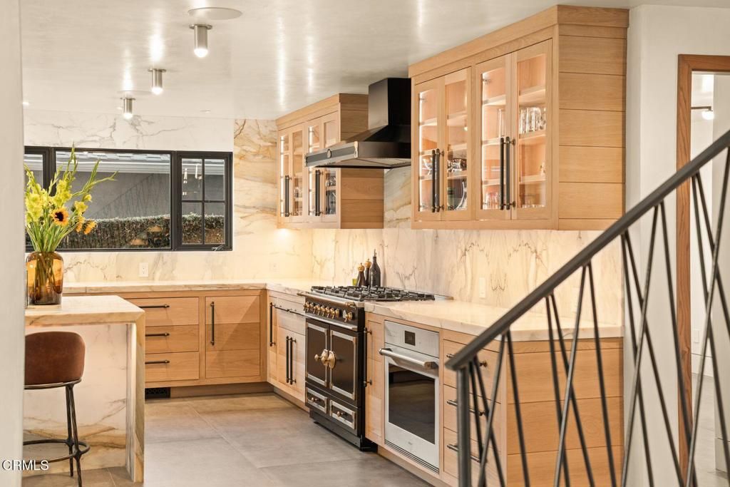 Image 29 of property listing at 2832 Sailor Avenue, Ventura, CA 93001