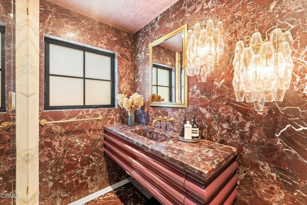 Image 36 of property listing at 2832 Sailor Avenue, Ventura, CA 93001