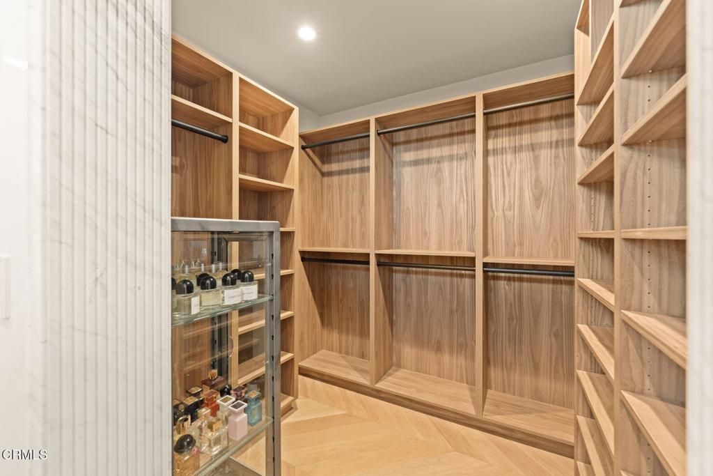 Image 45 of property listing at 2832 Sailor Avenue, Ventura, CA 93001