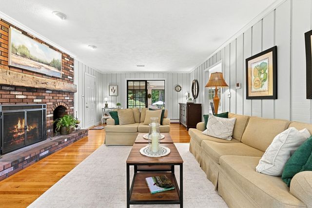 29 Smithshire Estates, Andover, MA 01810