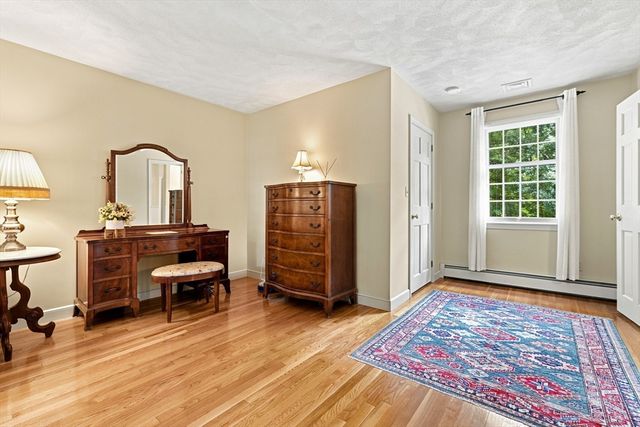 29 Smithshire Estates, Andover, MA 01810