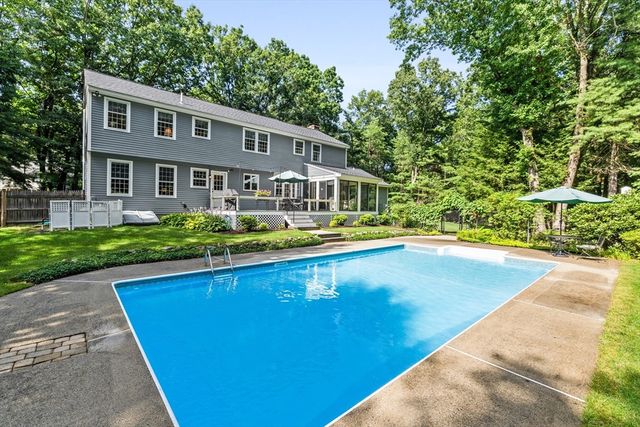 29 Smithshire Estates, Andover, MA 01810