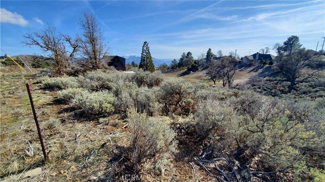 25041 Jacaranda Drive, Tehachapi, CA 93561