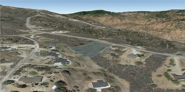 25041 Jacaranda Drive, Tehachapi, CA 93561