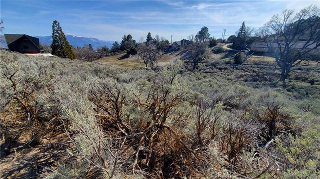25041 Jacaranda Drive, Tehachapi, CA 93561
