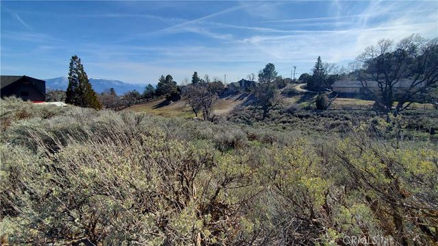 25041 Jacaranda Drive, Tehachapi, CA 93561