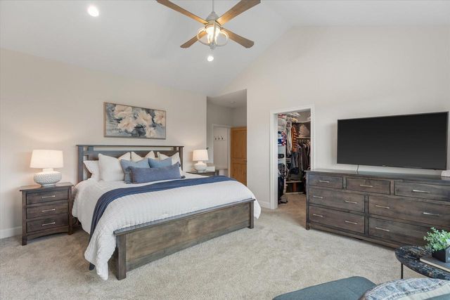 W279N8379 Hunter COURT, Hartland, WI 53029