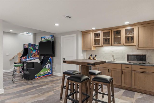 W279N8379 Hunter COURT, Hartland, WI 53029