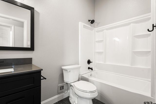 19654 Dove Ridge Dr, Lindale, TX 75771