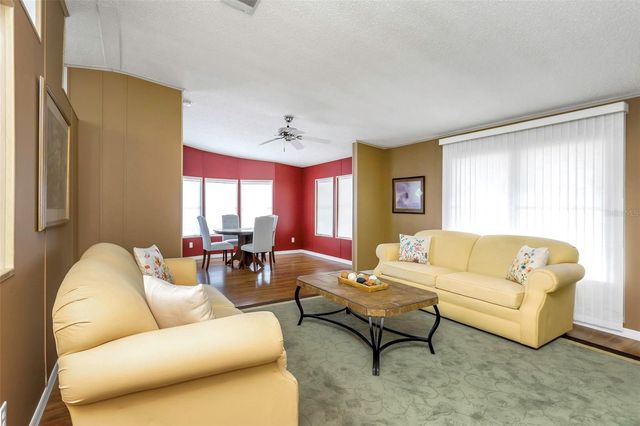 106 THATCH PALM STREET W, Largo, FL 33770