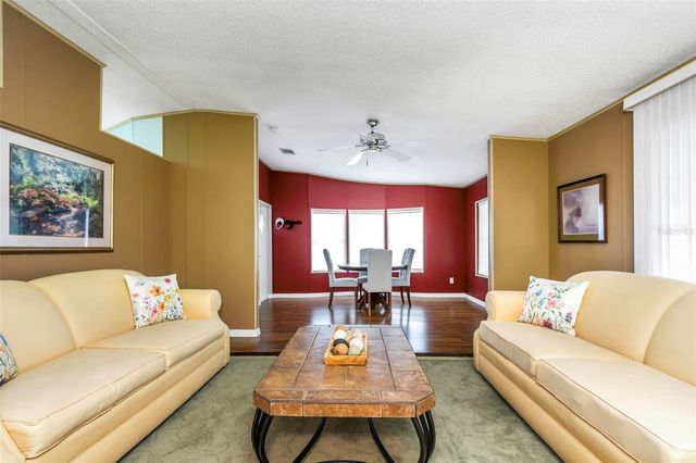 106 THATCH PALM STREET W, Largo, FL 33770