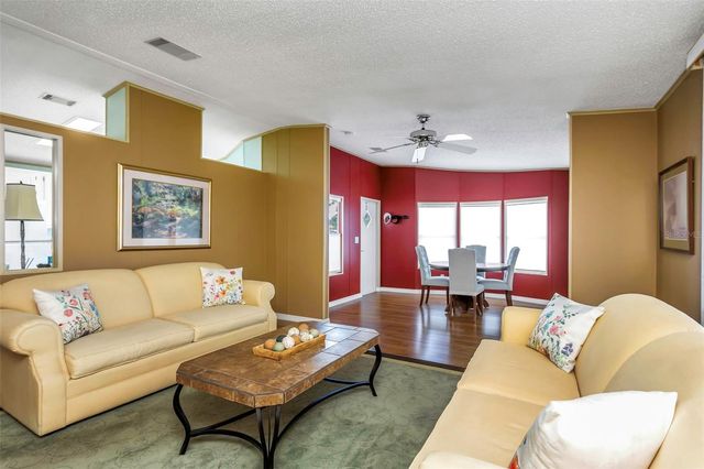 106 THATCH PALM STREET W, Largo, FL 33770