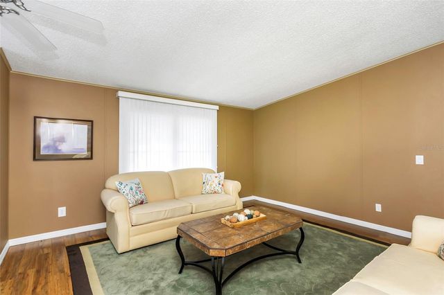 106 THATCH PALM STREET W, Largo, FL 33770