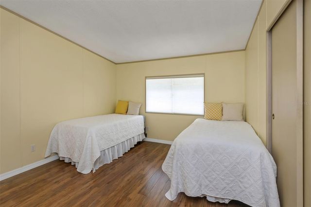 106 THATCH PALM STREET W, Largo, FL 33770