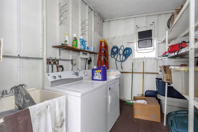 106 THATCH PALM STREET W, Largo, FL 33770