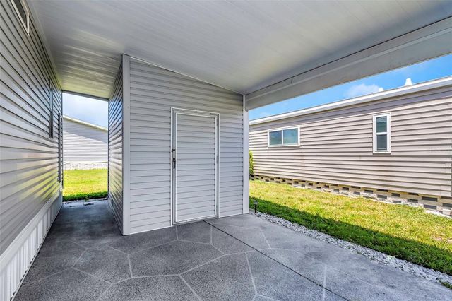 106 THATCH PALM STREET W, Largo, FL 33770