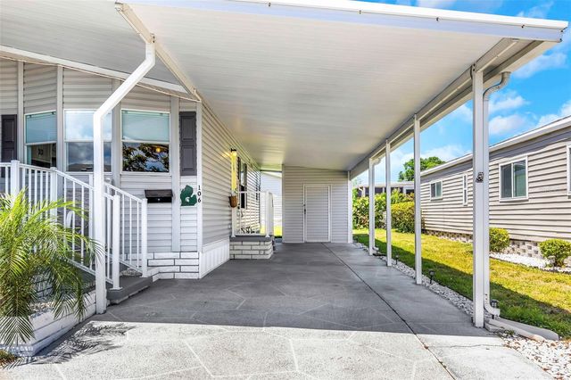 106 THATCH PALM STREET W, Largo, FL 33770