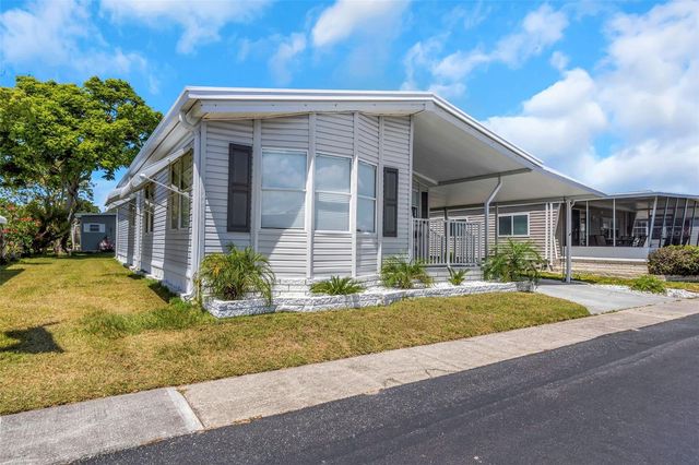 106 THATCH PALM STREET W, Largo, FL 33770