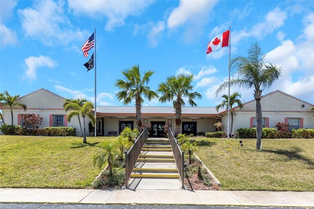 106 THATCH PALM STREET W, Largo, FL 33770