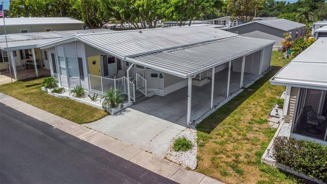 106 THATCH PALM STREET W, Largo, FL 33770