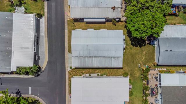 106 THATCH PALM STREET W, Largo, FL 33770