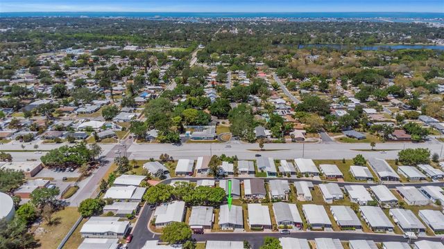 106 THATCH PALM STREET W, Largo, FL 33770