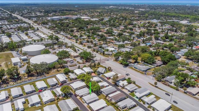 106 THATCH PALM STREET W, Largo, FL 33770