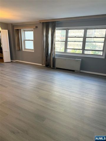 280 S Prospect Avenue 3N, Hackensack, NJ 07601