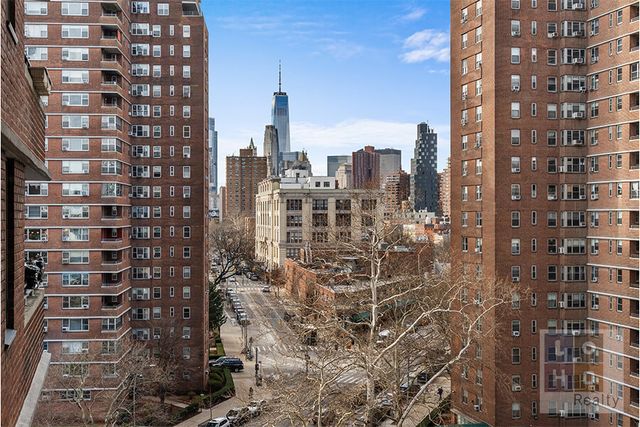 473 Fdr Dr Apt 905, New York City, NY 10002