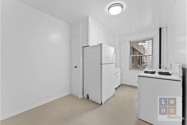 473 Fdr Dr Apt 905, New York City, NY 10002