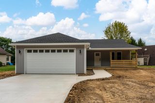 956 Valleywood Heights Drive, Howard, OH 43028