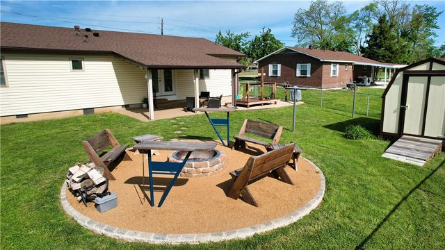 1219 S 5th Street, Rogers, AR 72756