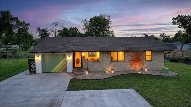 1219 S 5th Street, Rogers, AR 72756