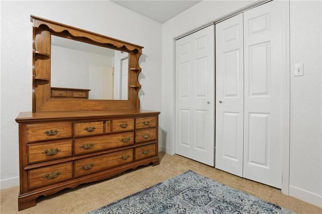 11889 Units 1 & 2 Wood oak Avenue, Richmond, MO 64085