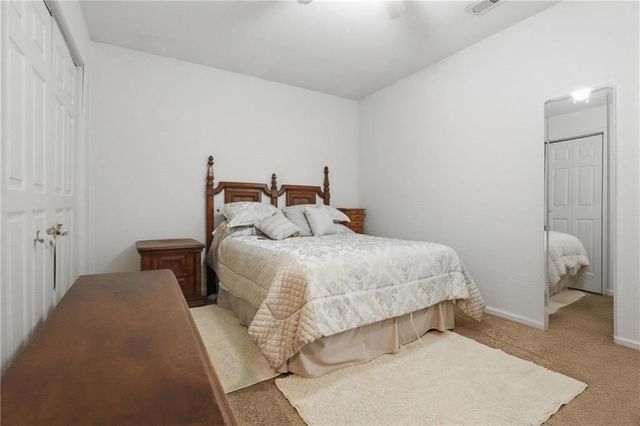 11889 Units 1 & 2 Wood oak Avenue, Richmond, MO 64085