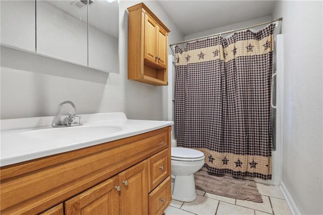 11889 Units 1 & 2 Wood oak Avenue, Richmond, MO 64085